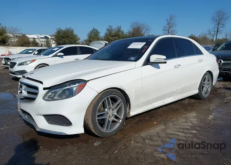 2015 Mercedes-Benz E 350 4Matic z USA, uszkodzony, nr VIN WDDHF8JB9FB149915